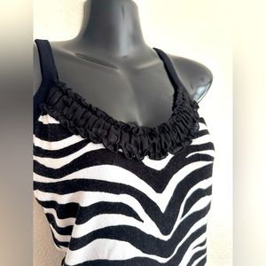 White House Black Market knit tank, size S